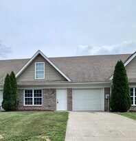 236 College St in Mount Washington, KY - Building Photo