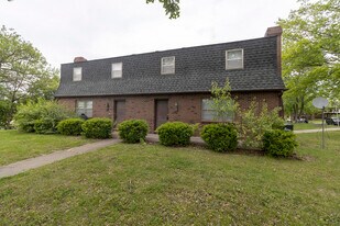 1003 Canterbury Dr in Columbia, MO - Building Photo