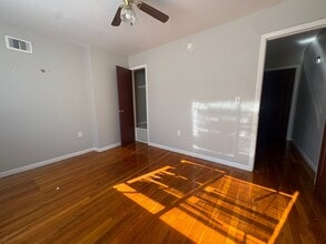 233 Barnes Ave, Unit 12 in New Haven, CT - Building Photo - Building Photo