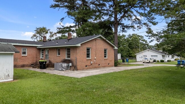 208 Anderson St in Elm City, NC - Building Photo - Building Photo