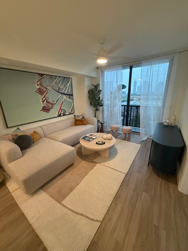 3055 NW 3rd Ave, Unit A6 in Miami, FL - Building Photo - Building Photo