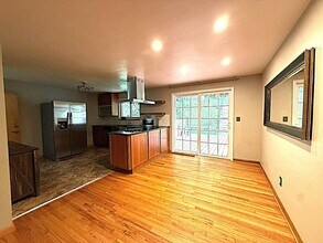 908 Chestnut Ln in Vestal, NY - Building Photo - Building Photo
