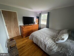 319 Mc Grady Rd in Rising Sun, MD - Foto de edificio - Building Photo