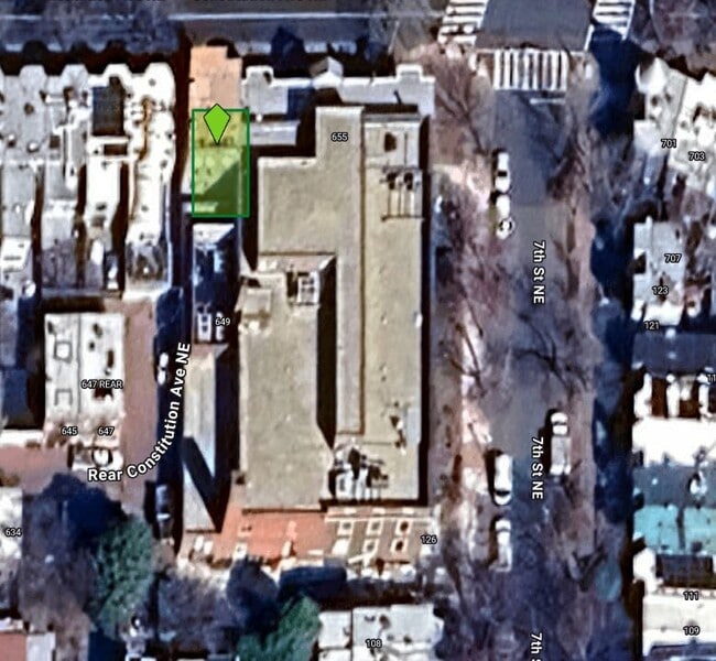 651 Constitution Ave NE