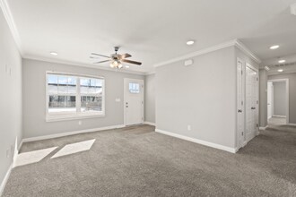 118 Clark Rd in Charlestown, IN - Building Photo - Building Photo