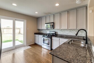 12071 Helvick Cres Ave in Houston, TX - Building Photo - Building Photo