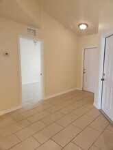919 Andalusia Blvd in Cape Coral, FL - Building Photo - Building Photo