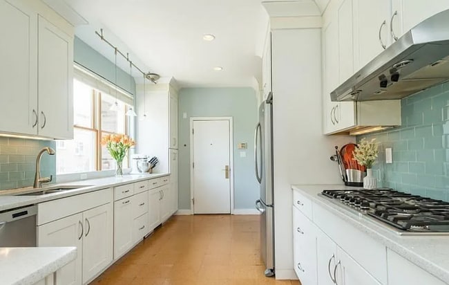 327 Saint Paul St, Unit 1