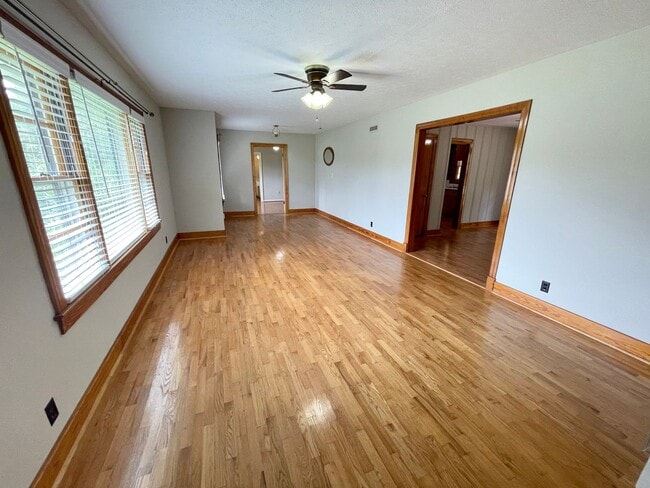 1206 S Madison St in Athens, AL - Building Photo - Building Photo