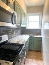 35 Gloucester St, Unit Unit 2 in Providence, RI - Building Photo - Building Photo