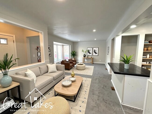 24519 Lambrecht Ave in Eastpointe, MI - Building Photo - Building Photo