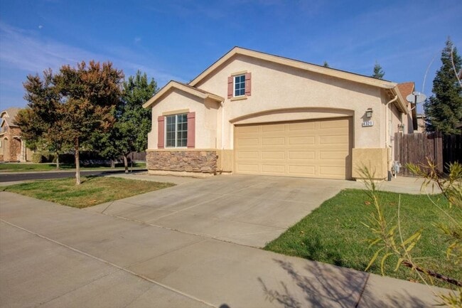property at 4321 Strathmore Pl