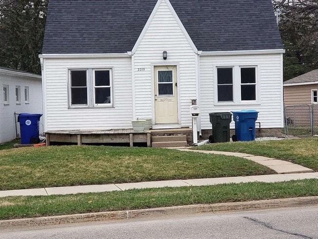 property at 2215 Falls Ave
