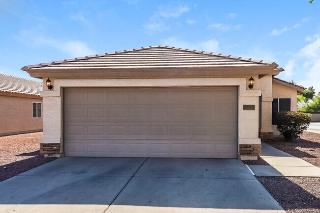 property at 13117 N El Frio St