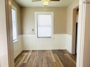 1908 1/2 Fillmore St in Wichita Falls, TX - Building Photo - Building Photo