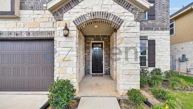 17685 Martin Crk Ln in Montgomery, TX - Building Photo - Building Photo