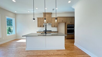 2532 Silver Star Drive Northeast in Marietta, GA - Building Photo - Building Photo