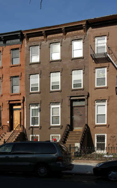 829 Putnam Ave in Brooklyn, NY - Building Photo