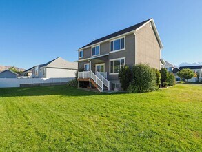 869 N Leo Ln in Lehi, UT - Foto de edificio - Building Photo