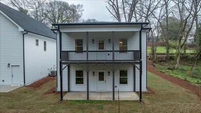 220 John St in Athens, GA - Building Photo - Building Photo
