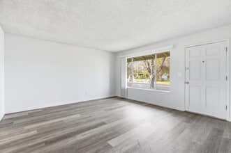1504 Rose Ave in Modesto, CA - Building Photo - Building Photo