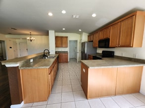 5768 SW 40th Pl in Ocala, FL - Building Photo - Building Photo