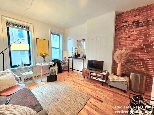 23 Cortes St, Unit 6 in Boston, MA - Building Photo - Building Photo
