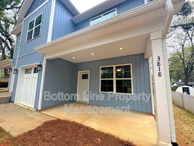 3818 Starmount Ave in Charlotte, NC - Building Photo - Building Photo