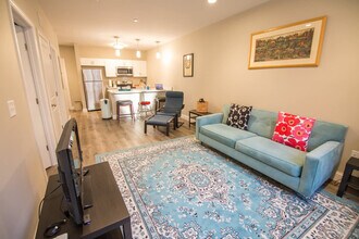 140 Pearl St, Unit SI ID1470150P in Chelsea, MA - Building Photo - Building Photo