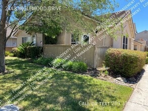 2448 Inglewood Dr in Lodi, CA - Building Photo - Building Photo