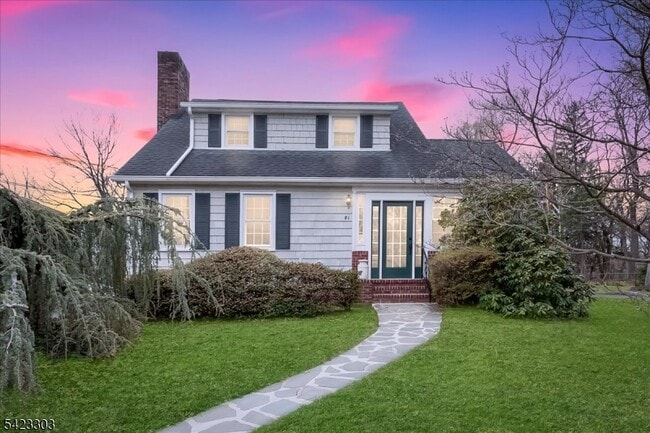 81 Tooker Ave in Springfield, NJ - Building Photo - Building Photo