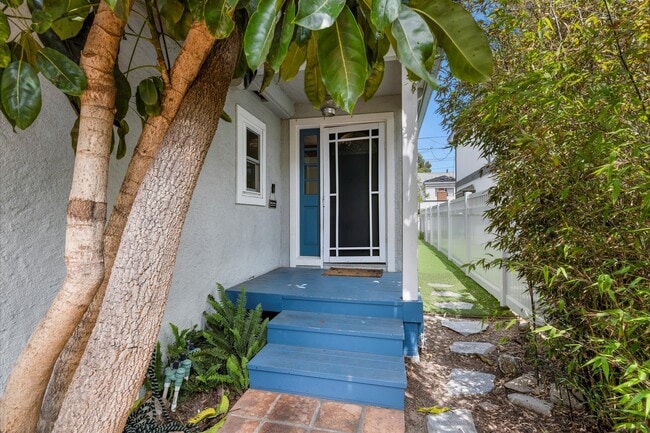 3528 Pacific Ave in Manhattan Beach, CA - Building Photo - Building Photo