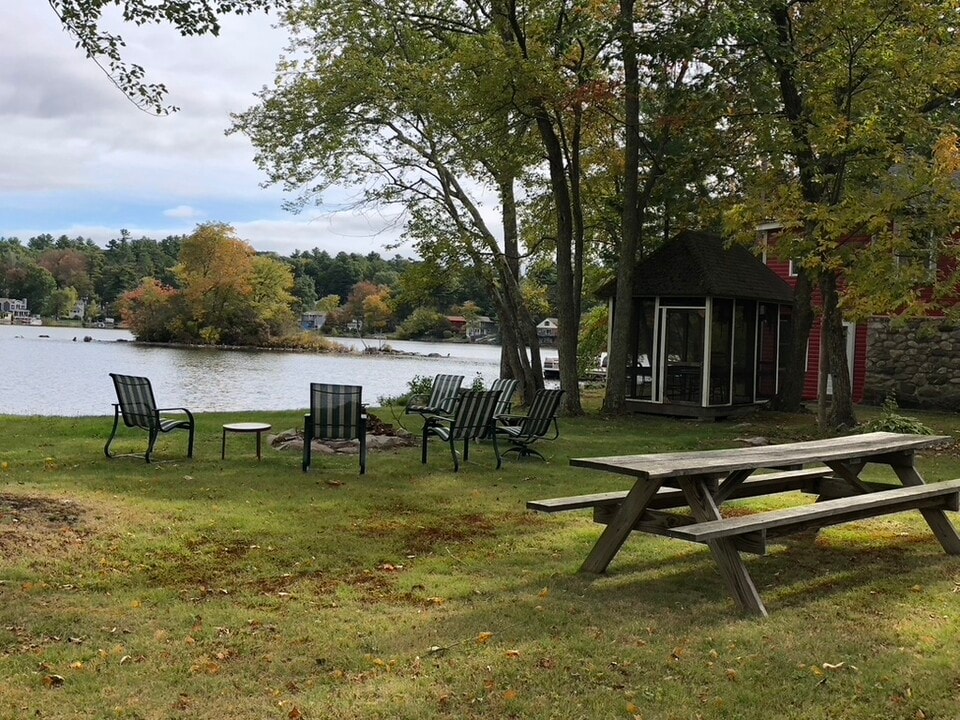 38 Bumpy Ln in Methuen, MA - Foto de edificio