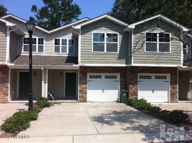 property at 1624 Fenway Ln