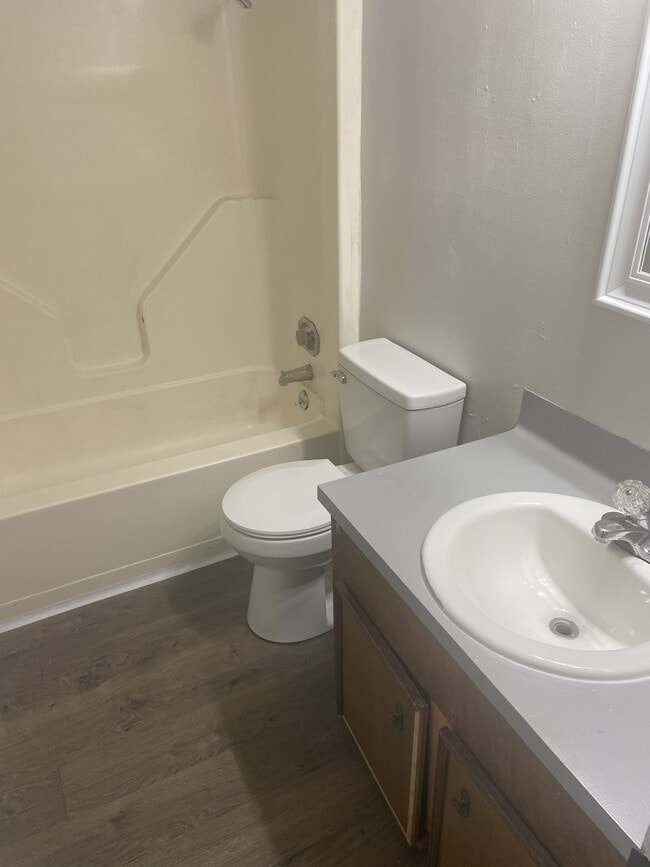 801 Forest Hollow in Livingston, TX - Building Photo - Building Photo