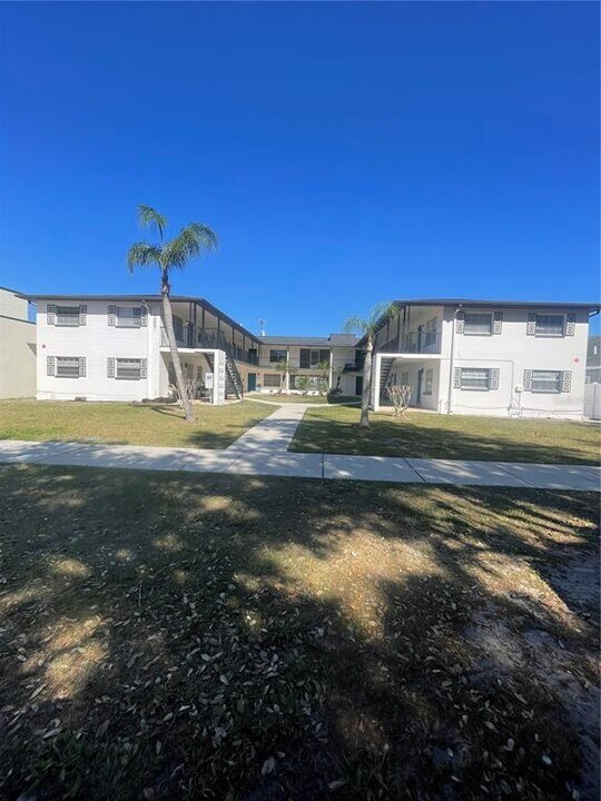 1007 Florida Ave in St. Cloud, FL - Building Photo