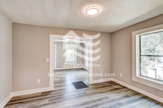 633 84th St S in Birmingham, AL - Foto de edificio - Building Photo