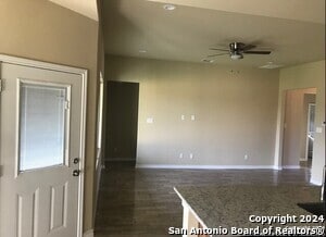 220 E Byrd Blvd in Universal City, TX - Building Photo - Building Photo