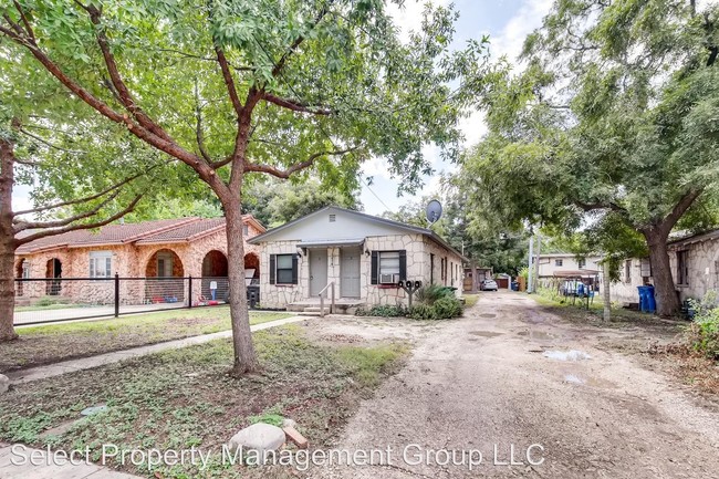 214 Benita St-Unit -Unit 1 in San Antonio, TX - Building Photo - Building Photo