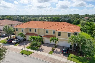 15108 Summit Pl Cir in Naples, FL - Building Photo - Building Photo