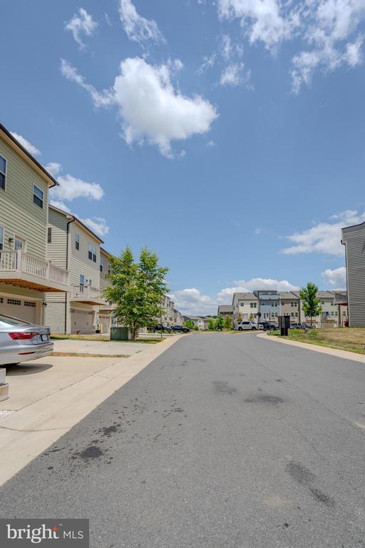 18191 Red Mulberry Rd in Dumfries, VA - Building Photo - Building Photo