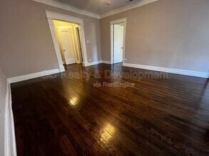 6031 S Eberhart Ave in Chicago, IL - Building Photo - Building Photo