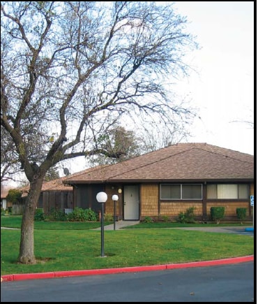 Fair Plaza East Apartments in Woodland, CA - Building Photo