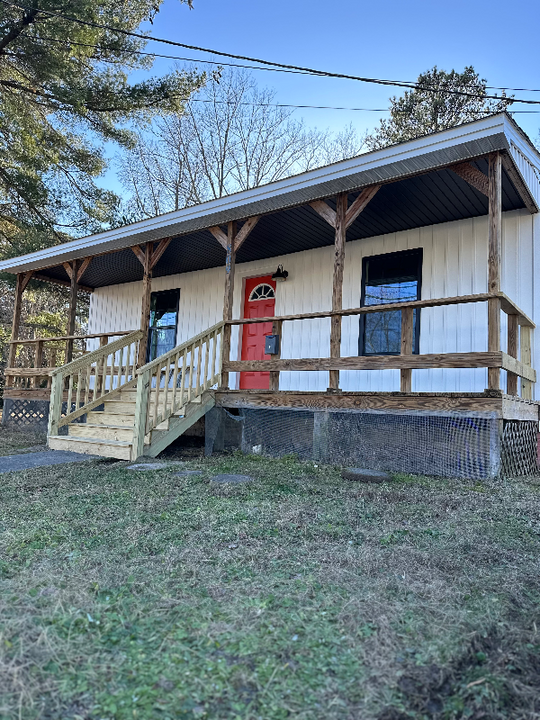 809 Pretlow St in Franklin, VA - Building Photo