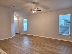 758 Staglin St in Buda, TX - Building Photo - Building Photo