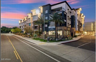 15501 N Dial Blvd in Scottsdale, AZ - Building Photo