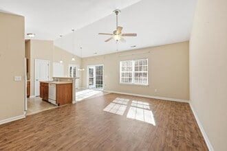 292 Oak Crest Cir in Longs, SC - Building Photo - Building Photo