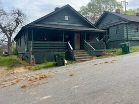 715 Greene St in Greenwood, SC - Building Photo