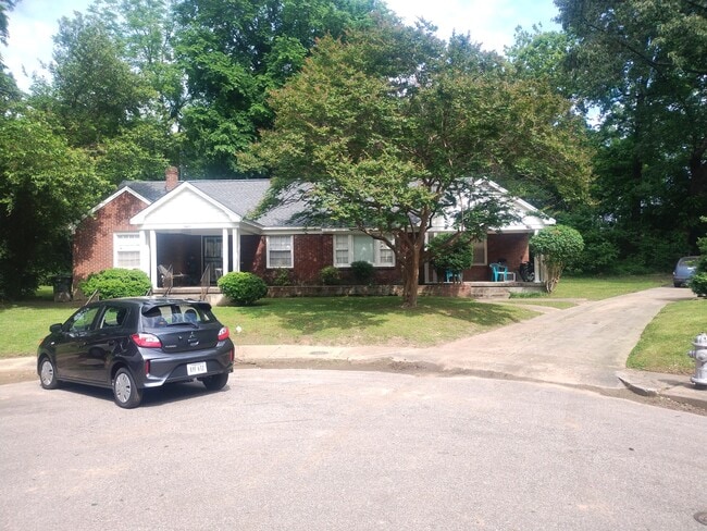 property at 1905 Crump Ave