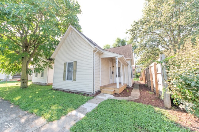 property at 1303 9th St